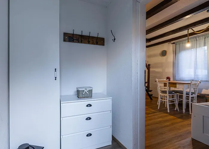 아파트 Alpine House Naturalina - Happy *